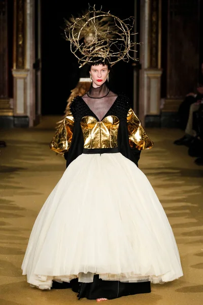 Look 36